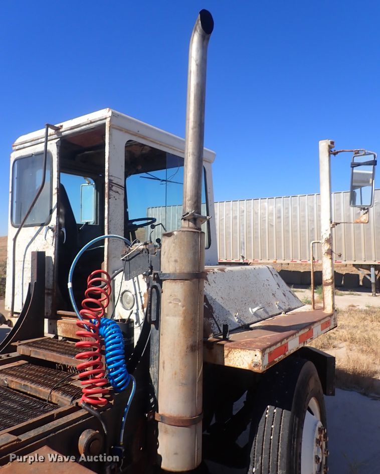 image for item DQ3053 1990 Capacity  yard truck