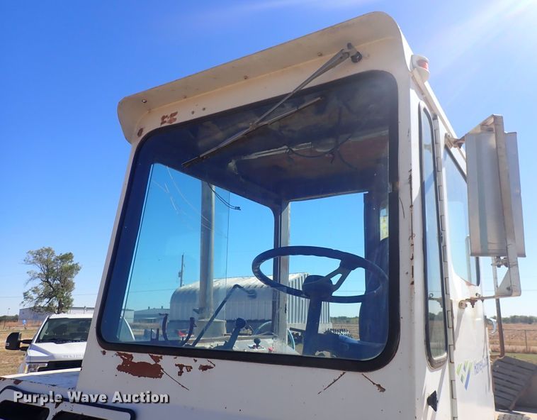 image for item DQ3053 1990 Capacity  yard truck