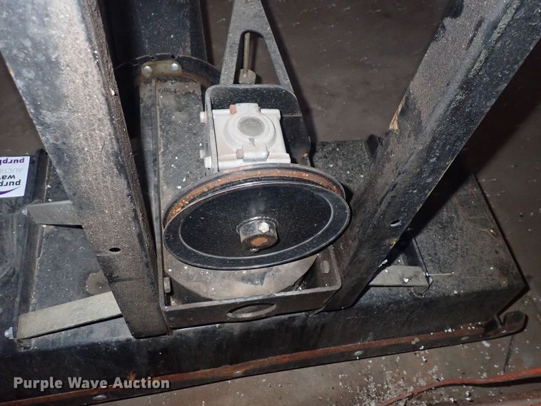 image for item DQ3054 Hustler 927541  snow blower