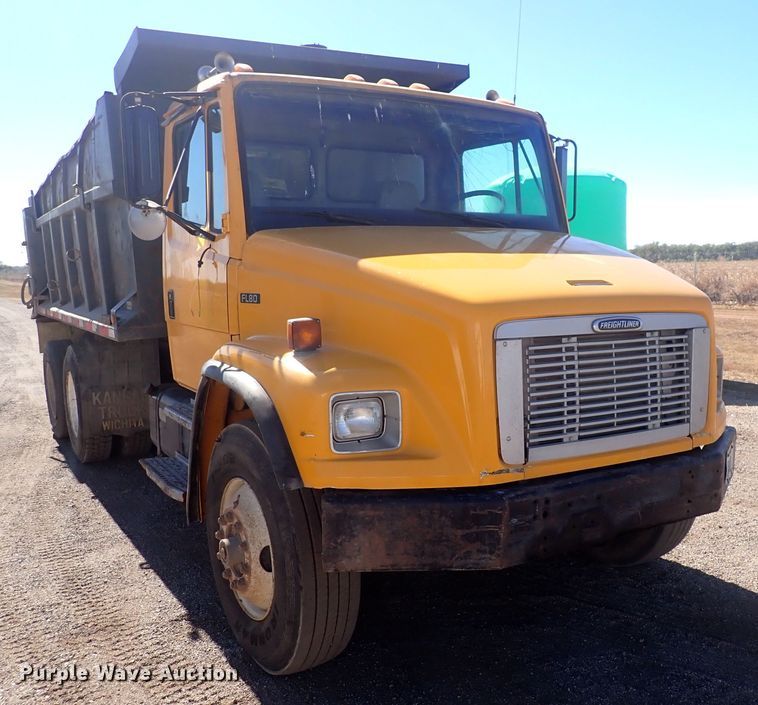 image for item DQ3055 1999 Freightliner FL80  dump truck