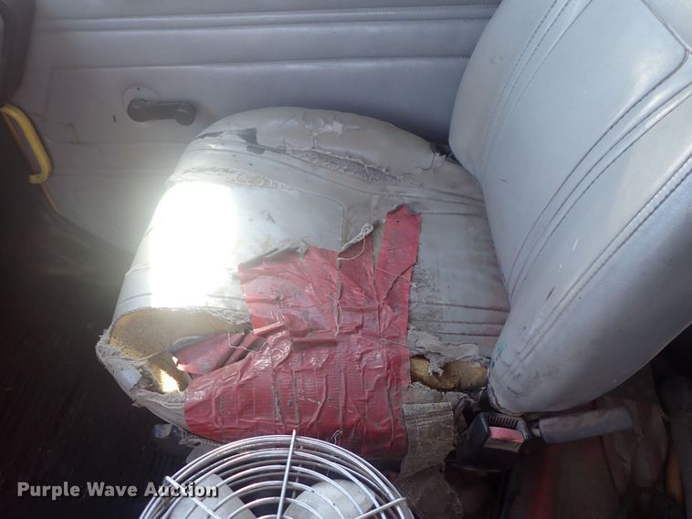 image for item DQ3055 1999 Freightliner FL80  dump truck