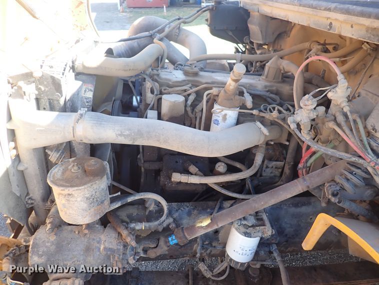 image for item DQ3055 1999 Freightliner FL80  dump truck