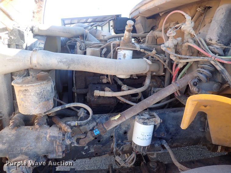 image for item DQ3055 1999 Freightliner FL80  dump truck