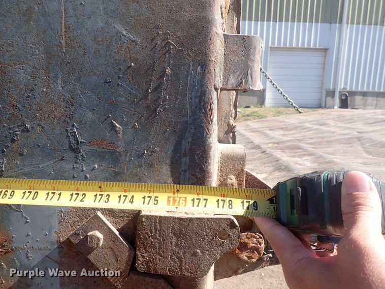 image for item DQ3055 1999 Freightliner FL80  dump truck