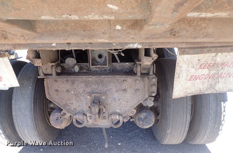 image for item DQ3055 1999 Freightliner FL80  dump truck