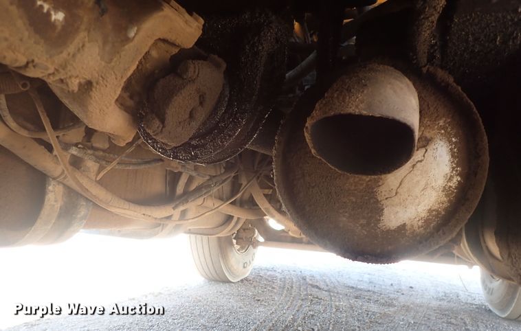 image for item DQ3055 1999 Freightliner FL80  dump truck