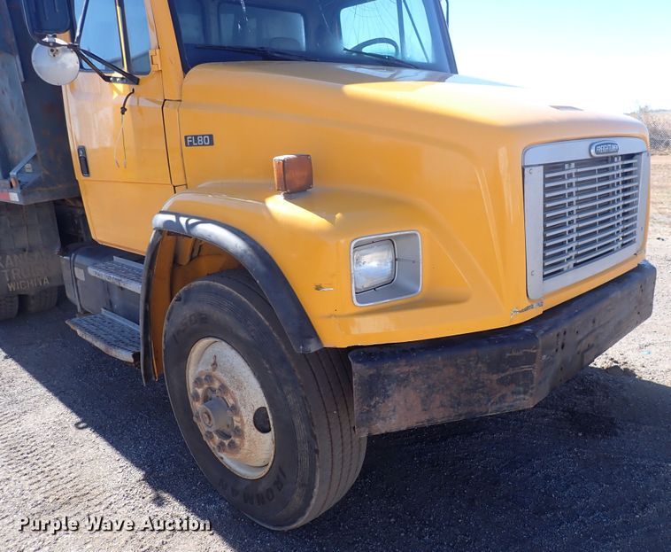 image for item DQ3055 1999 Freightliner FL80  dump truck