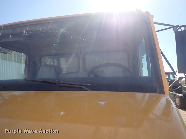 image for item DQ3055 1999 Freightliner FL80  dump truck