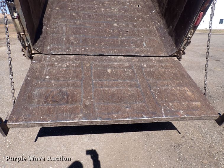 image for item DQ3055 1999 Freightliner FL80  dump truck