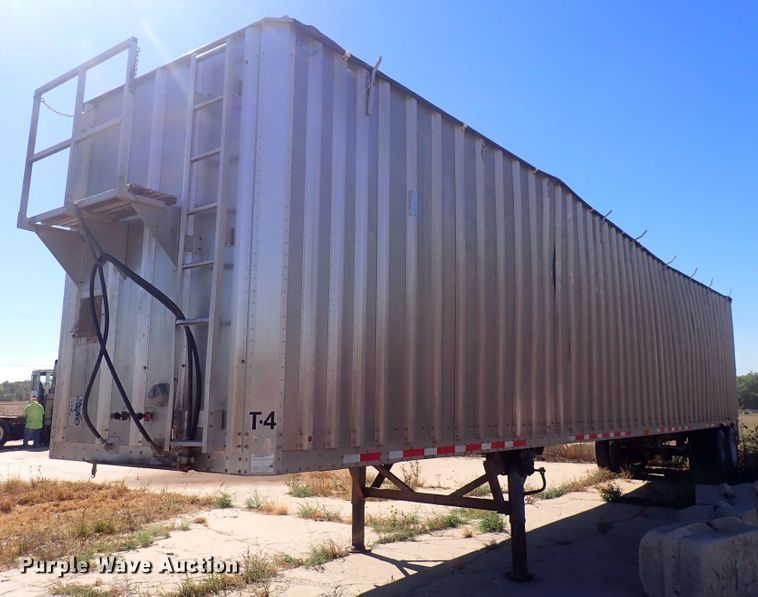 image for item DQ3069 2015 Wilkins 0KRA23PCFSBX  walking floor trailer