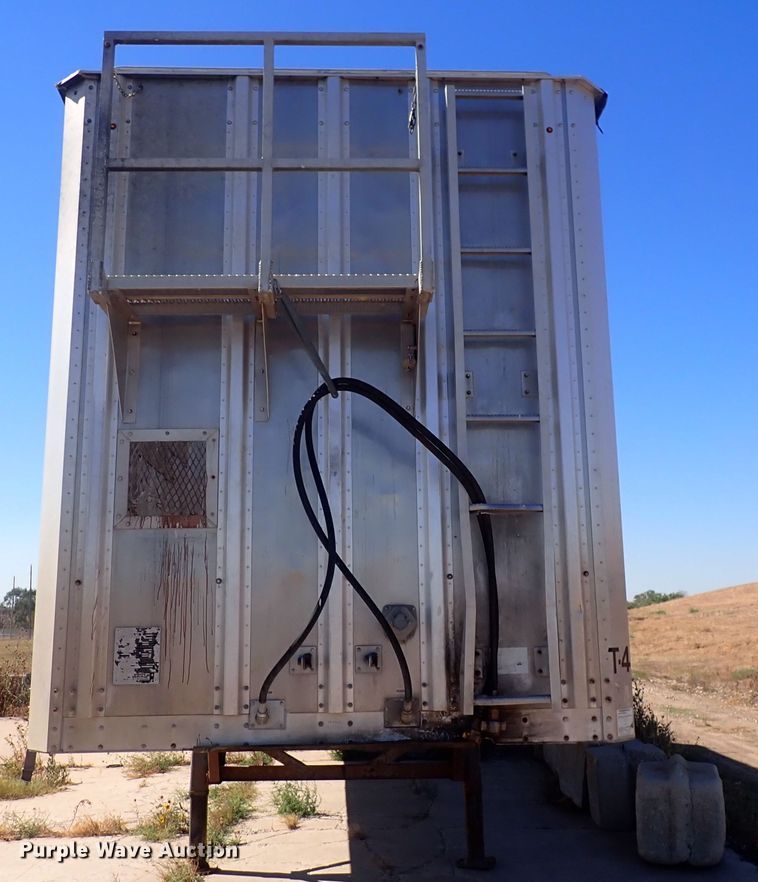 image for item DQ3069 2015 Wilkins 0KRA23PCFSBX  walking floor trailer