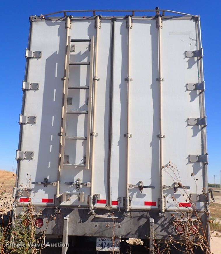 image for item DQ3069 2015 Wilkins 0KRA23PCFSBX  walking floor trailer