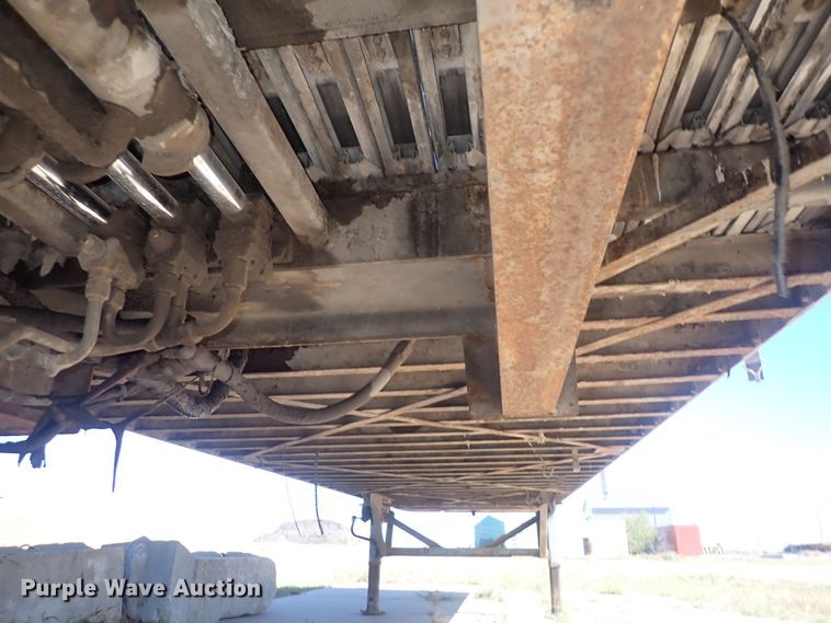 image for item DQ3069 2015 Wilkins 0KRA23PCFSBX  walking floor trailer