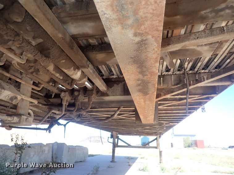 image for item DQ3069 2015 Wilkins 0KRA23PCFSBX  walking floor trailer