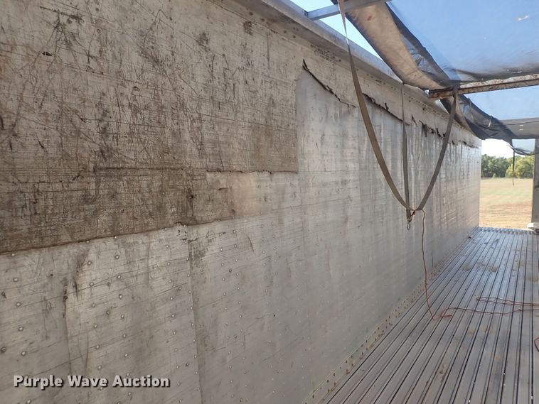 image for item DQ3069 2015 Wilkins 0KRA23PCFSBX  walking floor trailer