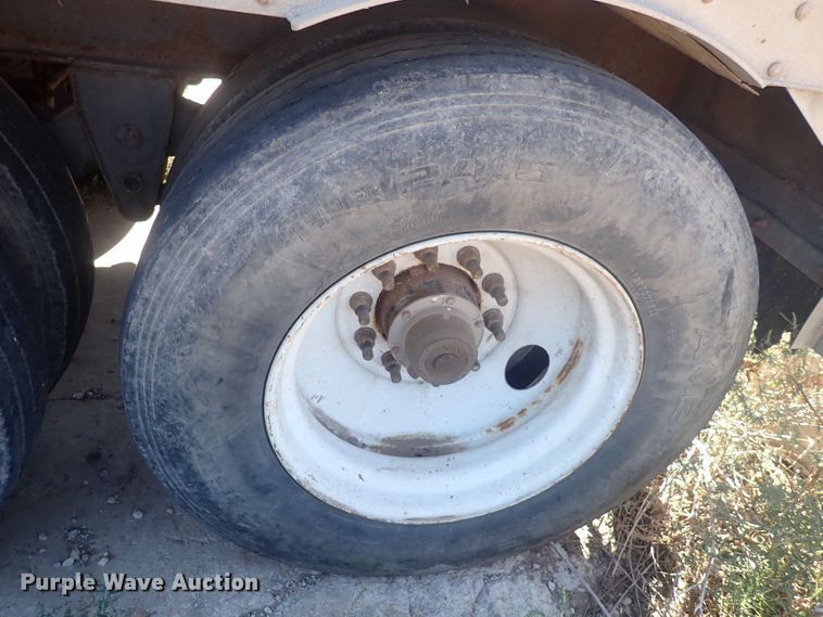 image for item DQ3069 2015 Wilkins 0KRA23PCFSBX  walking floor trailer