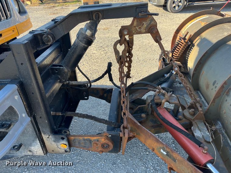 image for item DR7306 2004 International 7600  dump truck