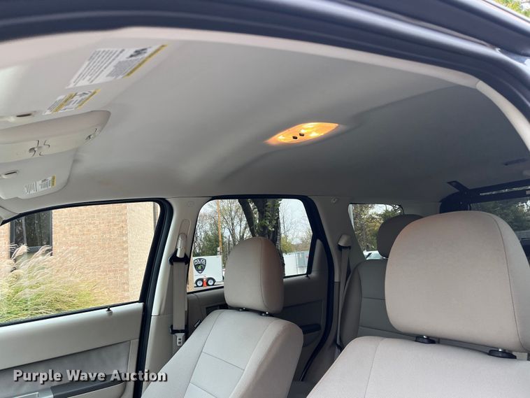 image for item DR7308 2010 Ford Escape Hybrid  SUV
