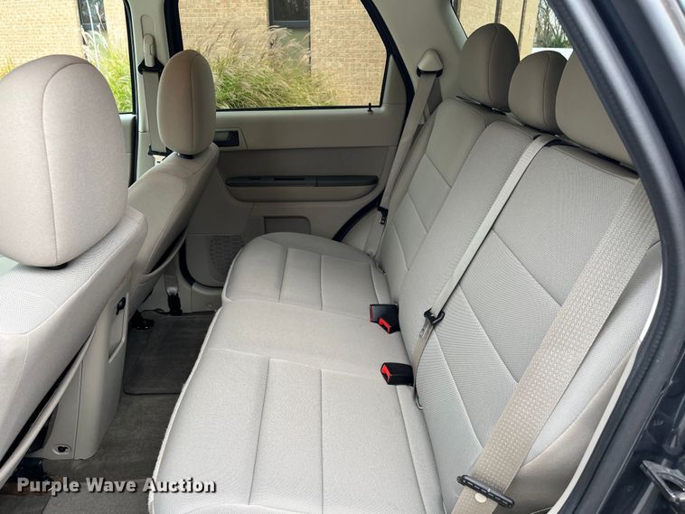 image for item DR7308 2010 Ford Escape Hybrid  SUV