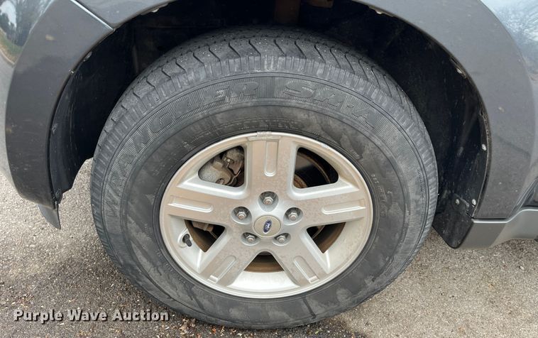 image for item DR7308 2010 Ford Escape Hybrid  SUV
