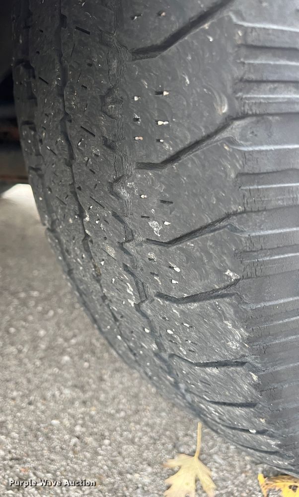 image for item DR7308 2010 Ford Escape Hybrid  SUV