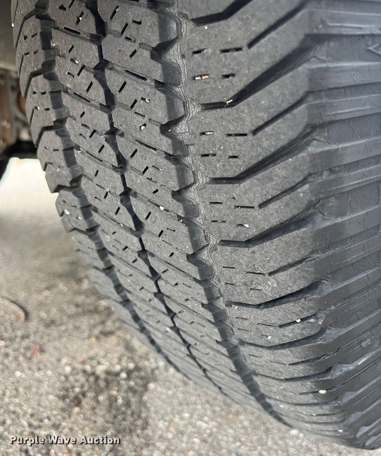 image for item DR7308 2010 Ford Escape Hybrid  SUV