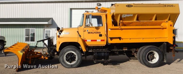 image for item DS8240 1994 Ford LN7000  dump truck