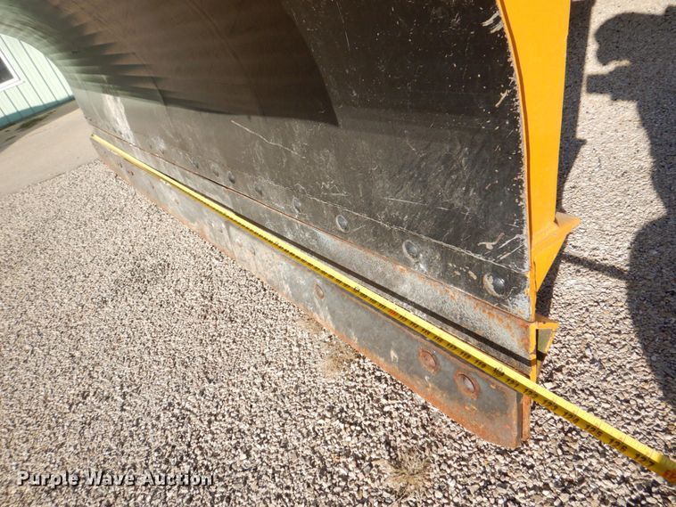 image for item DS8240 1994 Ford LN7000  dump truck