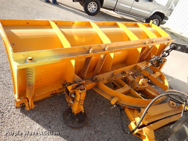 image for item DS8240 1994 Ford LN7000  dump truck