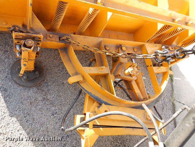 image for item DS8240 1994 Ford LN7000  dump truck