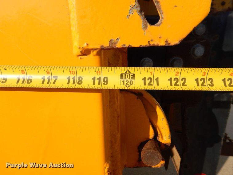 image for item DS8240 1994 Ford LN7000  dump truck