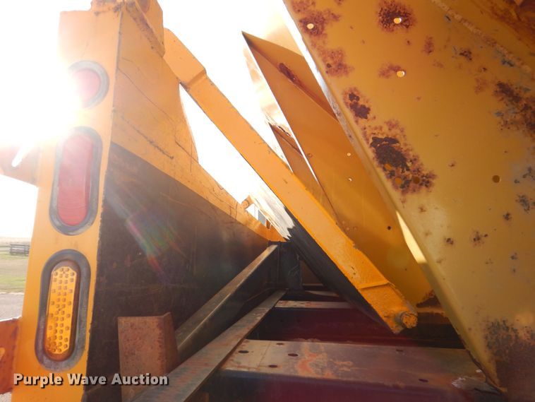 image for item DS8240 1994 Ford LN7000  dump truck