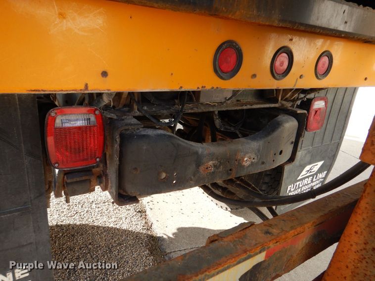 image for item DS8240 1994 Ford LN7000  dump truck
