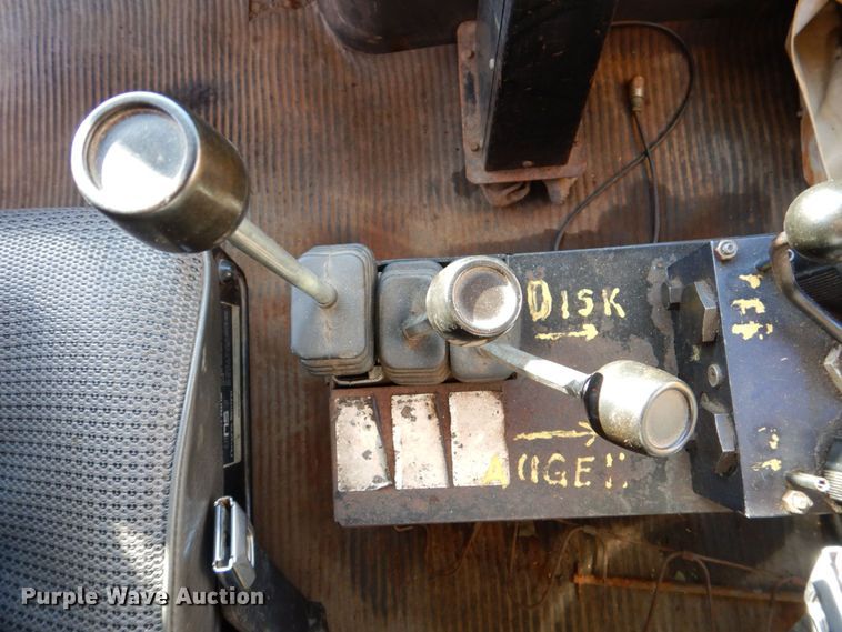 image for item DS8240 1994 Ford LN7000  dump truck