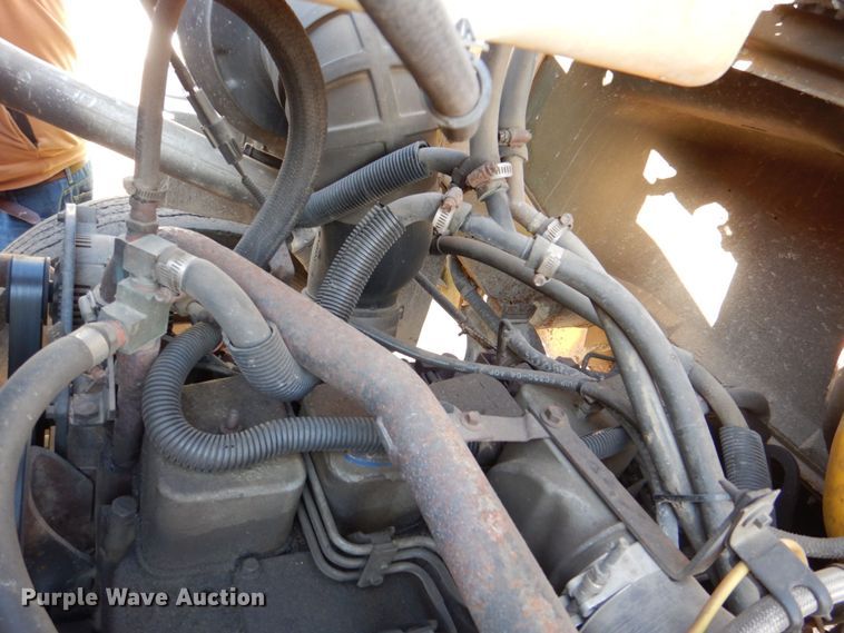 image for item DS8240 1994 Ford LN7000  dump truck