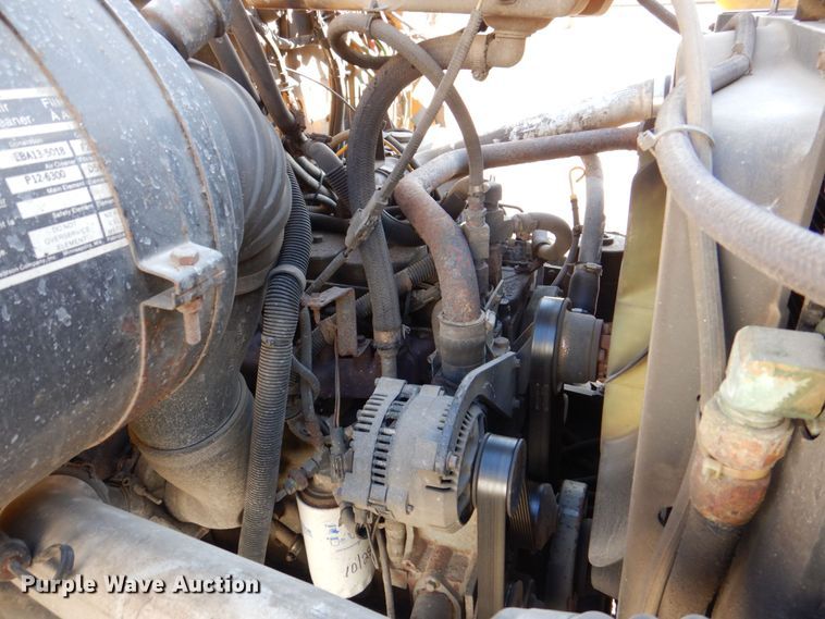 image for item DS8240 1994 Ford LN7000  dump truck