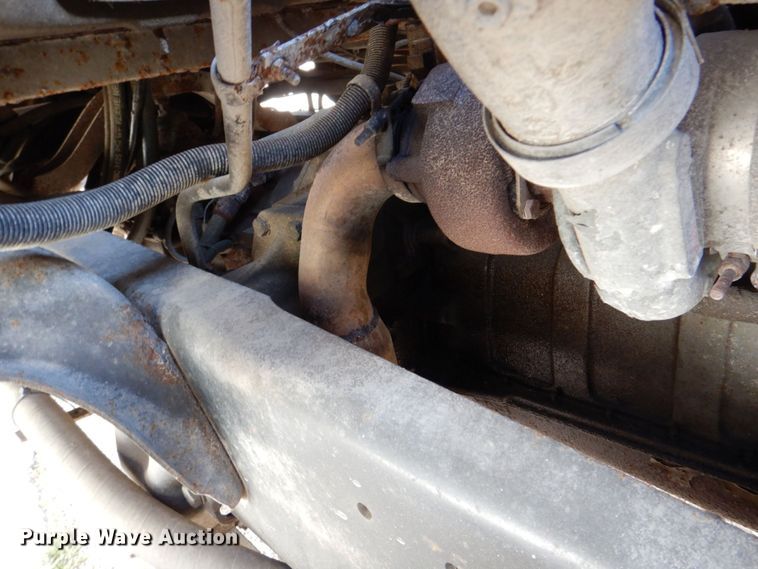 image for item DS8240 1994 Ford LN7000  dump truck