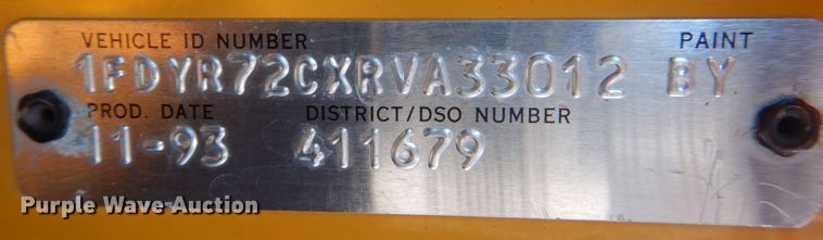 image for item DS8240 1994 Ford LN7000  dump truck