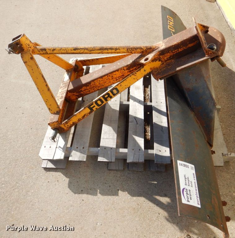 image for item DS8241 Ford 773A  blade