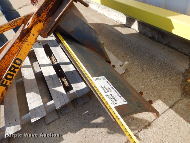 image for item DS8241 Ford 773A  blade