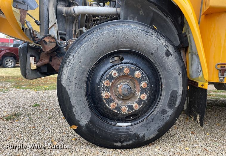 image for item JD9201 1998 Ford Blue Bird  school bus