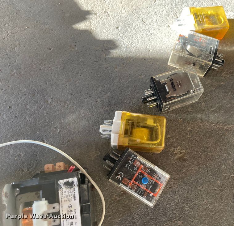 image for item JD9203 Electrical equipment