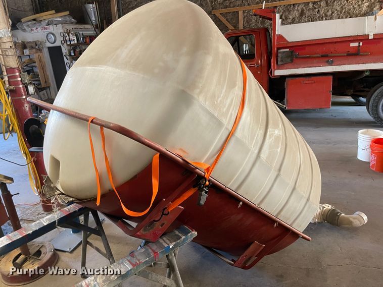 image for item JD9204 Poly tank