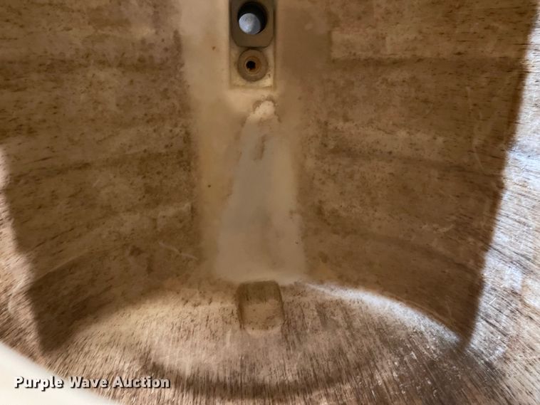 image for item JD9204 Poly tank