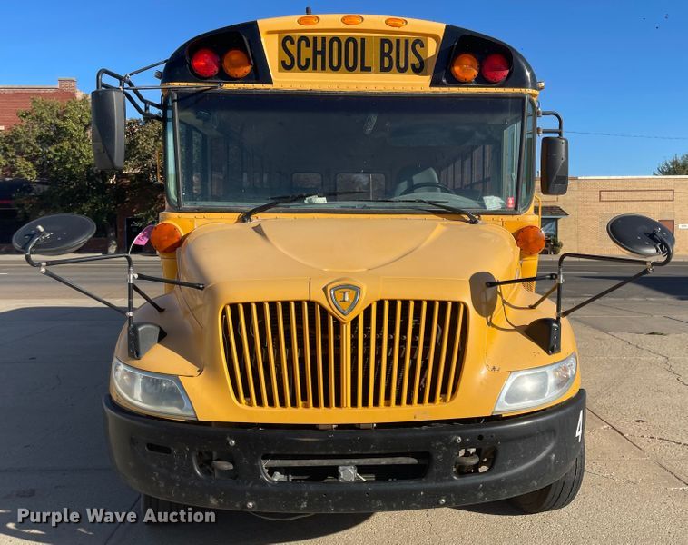 image for item JD9208 2007 IC BE200  school bus