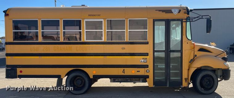 image for item JD9208 2007 IC BE200  school bus