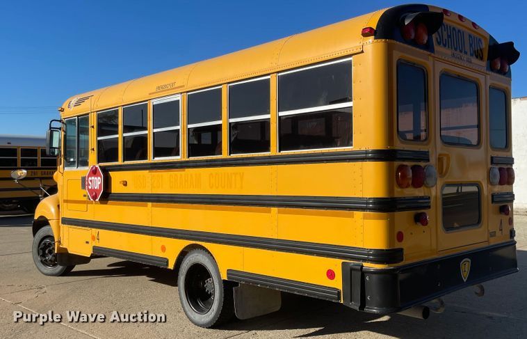 image for item JD9208 2007 IC BE200  school bus