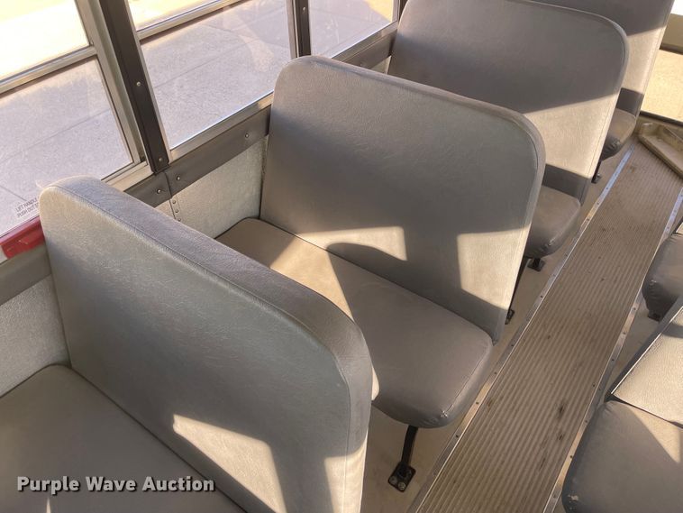 image for item JD9208 2007 IC BE200  school bus