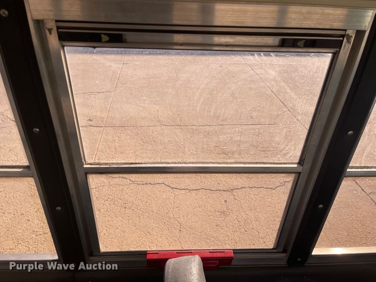 image for item JD9208 2007 IC BE200  school bus