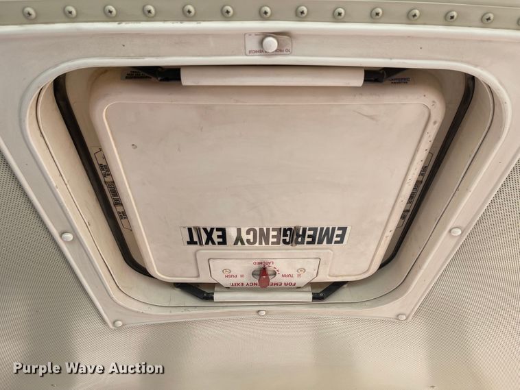 image for item JD9208 2007 IC BE200  school bus